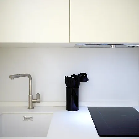 アパート Acqua レッチェ